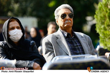 مراسم تشییع پیکر مرحوم <a href='https://sayeb.ir/tag/%d8%ac%d9%84%d8%a7%d9%84-%d9%85%d9%82%d8%a7%d9%85%db%8c'></div>جلال مقامی</a>