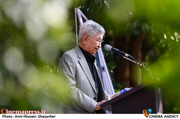 محمود قنبری در مراسم تشییع پیکر مرحوم جلال مقامی