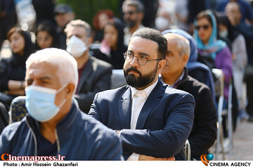 مراسم تشییع پیکر مرحوم <a href='https://sayeb.ir/tag/%d8%ac%d9%84%d8%a7%d9%84-%d9%85%d9%82%d8%a7%d9%85%db%8c'></div>جلال مقامی</a>