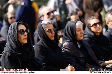 مراسم تشییع پیکر مرحوم <a href='https://sayeb.ir/tag/%d8%ac%d9%84%d8%a7%d9%84-%d9%85%d9%82%d8%a7%d9%85%db%8c'></div>جلال مقامی</a>