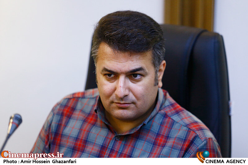 محمدی: سهم نهادهای فرهنگی کشور در حوزه آموزش سینما بسیار اندک است محمد محمدی در رونمایی از تولیدات صوتی انتشارات روایت فتح