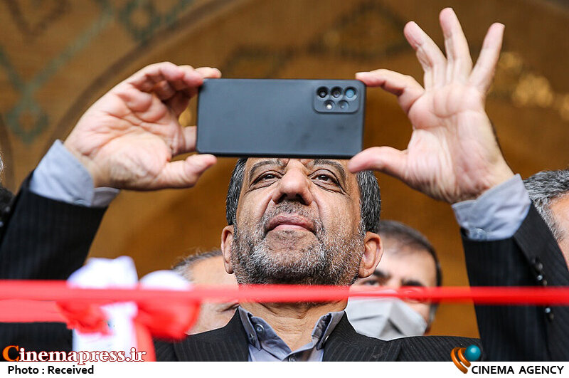 پای «فردوسی پور» و خدماتش ایستادهام! عزت الله ضرغامی