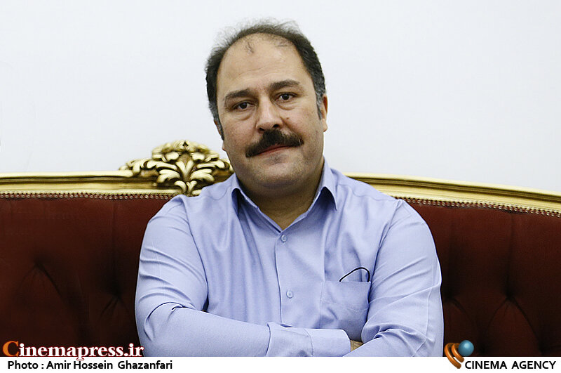 ملک نیا: رسانه ملی و شهرداری ها باید برای نجات سینما به میدان بیایند/ دولت می تواند برای خروج سینما از رکود طرح های تشویقی متنوع به کار گیرد آیت ملک نیا