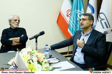 هاشم میرزاخانی و منوچهر شاهسواری در مراسم رونمایی از سامانه بلیتفروشی آیتیکت