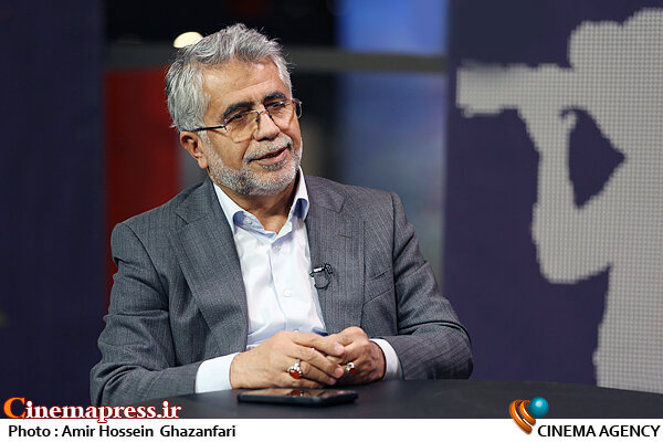 «ثبت روایت دست اول» وظیفه «مستندساز» نیست/ «گزارش» با «مستند» تفاوت اساسی دارد/ بخش زیادی از «مستندسازان» به سمت تولید «گزارشهای کوتاه» رفتهاند «ثبت روایت دست اول» وظیفه «مستندساز» نیست/ «گزارش» با «مستند» تفاوت اساسی دارد/ بخش زیادی از «مستندسازان» به سمت تولید «گزارشهای کوتاه» رفتهاند