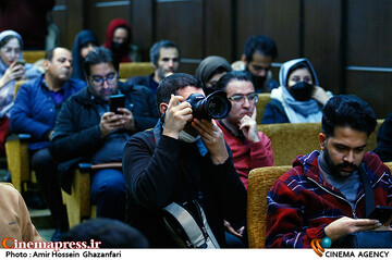 نشست خبری شانزدهمین جشنواره بینالمللی سینماحقیقت