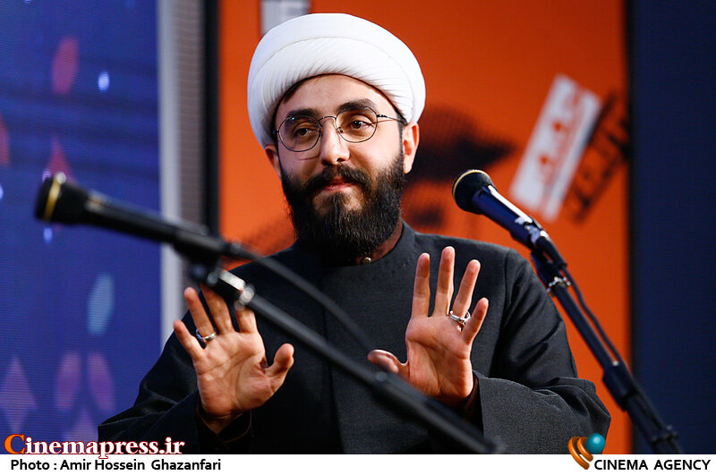 «نقشه راه» در سینمای کشور وجود ندارد/ ما در جشنوارهها نشان میدهیم به چه چیزهایی نگاه میکنیم و اولویتمان است ساسان فلاح فر در شانزدهمین جشنواره بینالمللی سینماحقیقت