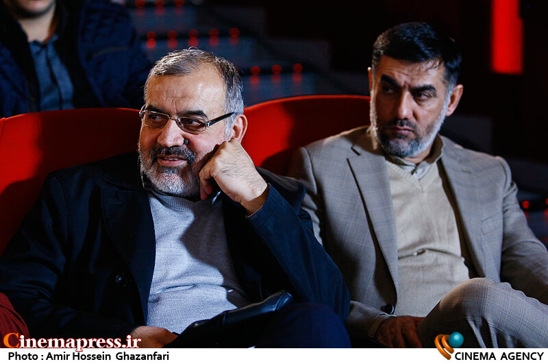 «هنر» باید ریشه در «فکر» داشته باشد/ تاکنون در دام «هوش مصنوعی» و «کپیکاری» نیفتادهام محمد حسین نیرومند در مراسم بزرگداشت زنده یاد نادر طالب زاده