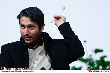 محمدصادق باطنی در نشست نسل دیجیتال و چالشهای پیشرو