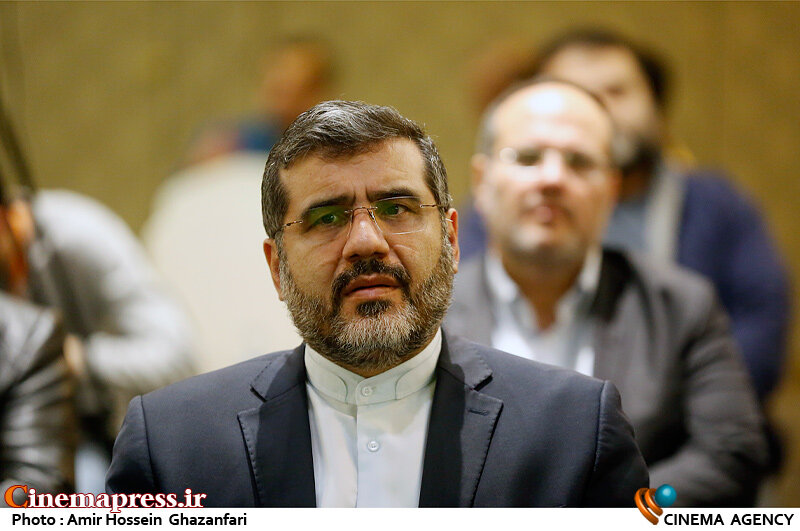 برخی توقع دارند ما مانند نهادهای نظامی و امنیتی عمل کنیم/ با تولید فیلمهای مناسب جریانسازی مزاج مردم را انجام میدهیم! گردهمایی مستندسازان با محمدمهدی اسماعیلی وزیر فرهنگ و ارشاد اسلامی