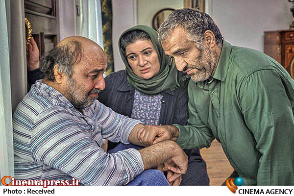 «ویلای ساحلی» به اکران آنلاین رسید «ویلای ساحلی» به اکران آنلاین رسید