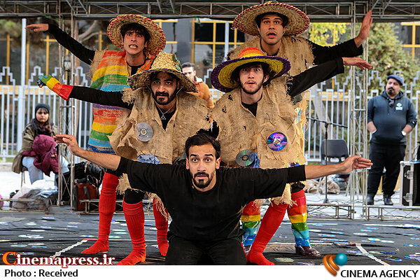 ۲۳ اثر نمایشی به بخش خیابانی «جشنواره تئاتر فجر » می‌آیند