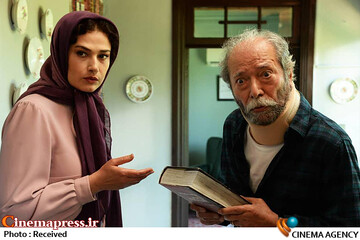علی نصیریان در فیلم سینمایی هفت بهار نارنج