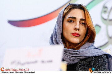 هدیه حسینی نژاد در نشست خبری فیلم سینمایی استاد