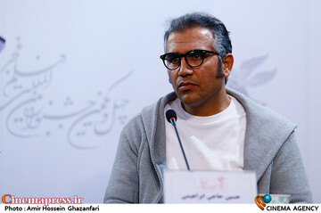 حسین حاجی ابراهیمی در نشست خبری فیلم سینمایی شماره ۱۰