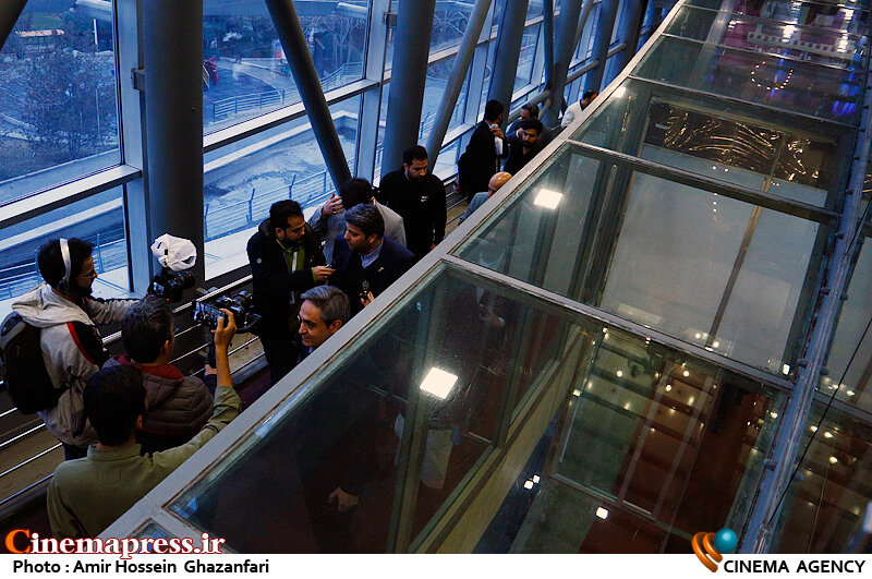 باید تمام آثار جشنواره را ببینید/ کمترین مشکلات را در فیلم های امسال داریم! بازدید محمد خزاعی رئیس سازمان سینمایی از پردیس ملت