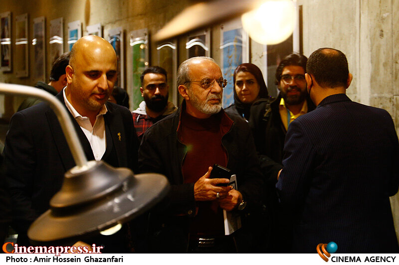 سینمای ما فاقد «آرمان» و «چشمانداز بلندمدت» است/ «خطمشی»، «معیار» و «چارچوب مشخصی» وجود ندارد که بدانیم چه چیز برای ما «مفید» یا «مضر» است! سینمای ما فاقد «آرمان» و «چشمانداز بلندمدت» است/ «خطمشی»، «معیار» و «چارچوب مشخصی» وجود ندارد که بدانیم چه چیز برای ما «مفید» یا «مضر» است!