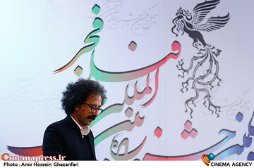 بابک خواجه پاشا در نشست خبری فیلم سینمایی در آغوش درخت
