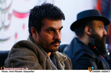 محسن غفاری در نشست خبری فیلم سینمایی گل‌های باوارده