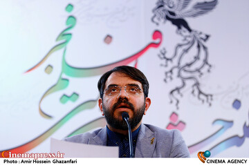 مجتبی امینی در نشست اعلام نامزدهای چهل و یکمین جشنواره بین‌المللی فیلم فجر