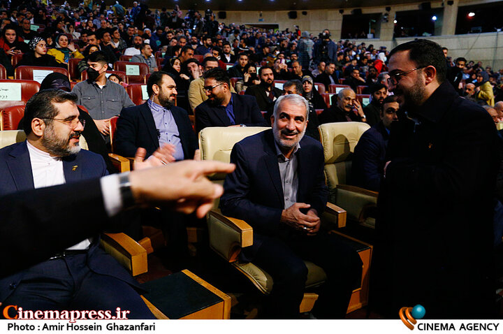 فیلم سخیف «سینمامتروپل» سیمرغ بلورین بهترین فیلم و بهترین کارگردانی را از آن خود کرد!