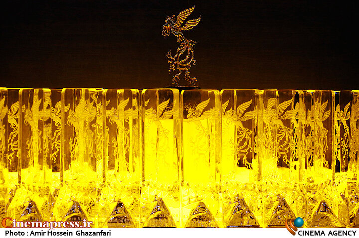 فیلم سخیف «سینمامتروپل» سیمرغ بلورین بهترین فیلم و بهترین کارگردانی را از آن خود کرد!