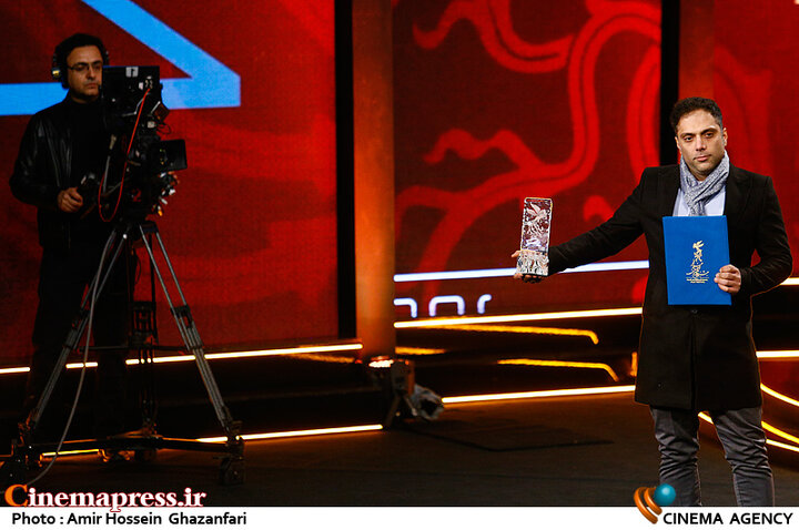 فیلم سخیف «سینمامتروپل» سیمرغ بلورین بهترین فیلم و بهترین کارگردانی را از آن خود کرد!