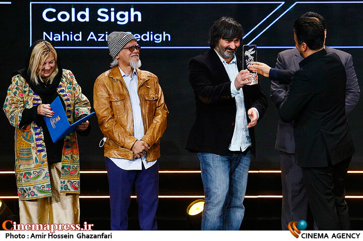 فیلم سخیف «سینمامتروپل» سیمرغ بلورین بهترین فیلم و بهترین کارگردانی را از آن خود کرد!