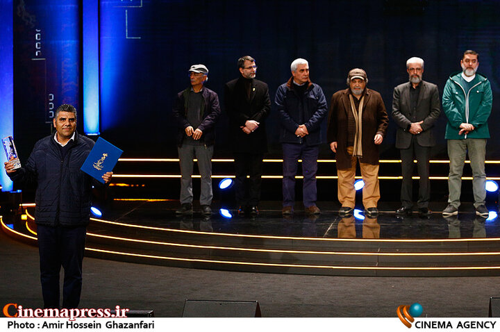 فیلم سخیف «سینمامتروپل» سیمرغ بلورین بهترین فیلم و بهترین کارگردانی را از آن خود کرد!