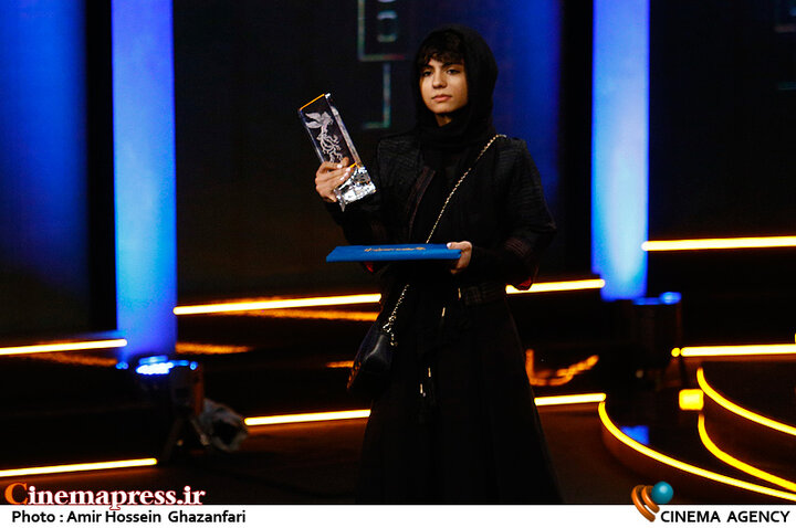 فیلم سخیف «سینمامتروپل» سیمرغ بلورین بهترین فیلم و بهترین کارگردانی را از آن خود کرد!