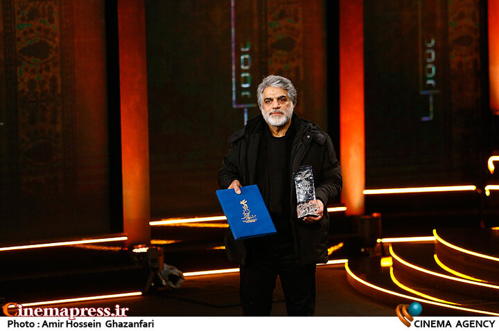 فیلم سخیف «سینمامتروپل» سیمرغ بلورین بهترین فیلم و بهترین کارگردانی را از آن خود کرد!