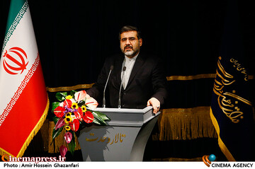 محمدمهدی اسماعیلی در مراسم اختتامیه سی و هشتمین جشنواره موسیقی فجر