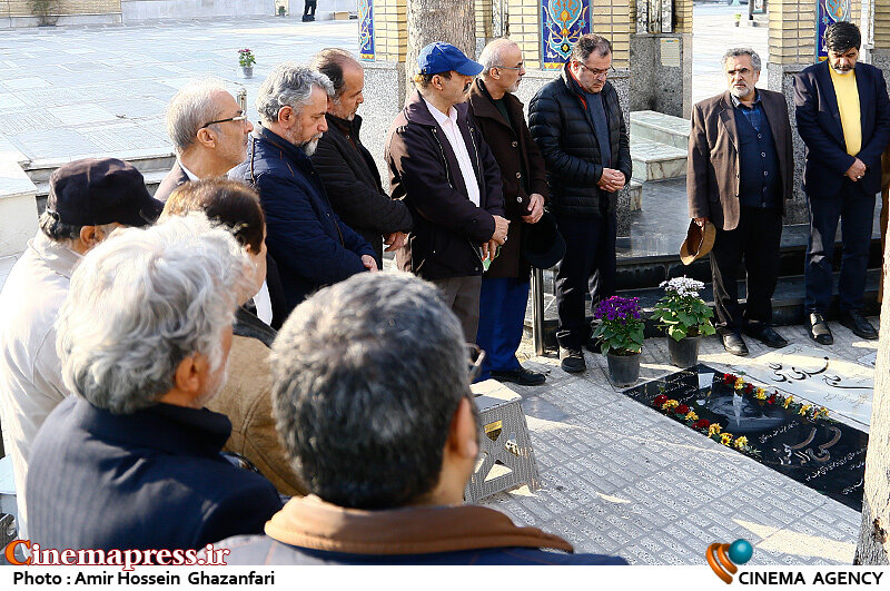 جمعی از هنرمندان یاد و خاطر سلحشور انقلاب را گرامی داشتند/ شمقدری: امیدواریم سریال موسی به همان شکلی که سلحشور دنبالش بود ساخته شود مراسم سالگرد زنده یاد فرجالله سلحشور