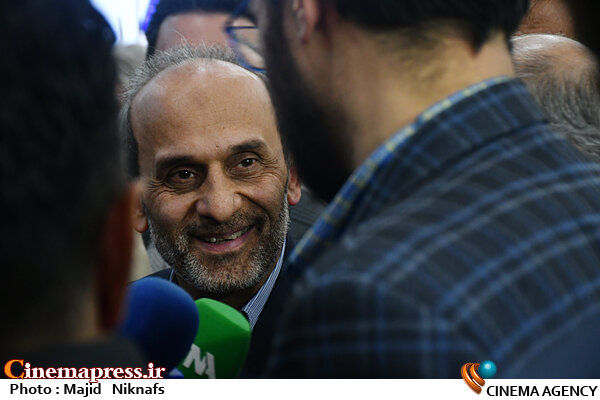 جبلی: درست است که «شیشه‌ها» سوخته اما «ایستادگی ساختمان» نماد «مقاومت مردم ایران» است!