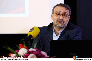 هاشم میرزاخانی در نشست رسانه‌ای گزارش عملکرد یکساله موسسه سینماشهر