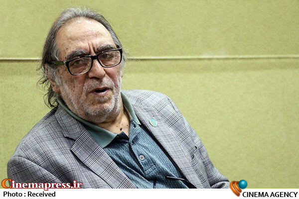«نسل جوان» ما تحصیلکرده بیکار است که در نهایت «خیالپردازی» میکند/ معلوم نیست تمام کسانی که متقاضی «بازیگری» هستند چقدر «استعداد» دارند «نسل جوان» ما تحصیلکرده بیکار است که در نهایت «خیالپردازی» میکند/ معلوم نیست تمام کسانی که متقاضی «بازیگری» هستند چقدر «استعداد» دارند