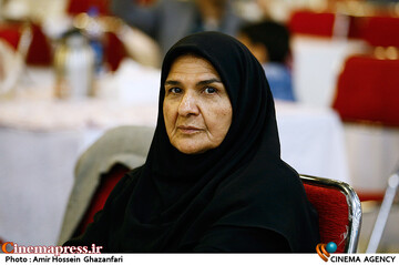 هجوم بی سوادی و لمپنیزم به سینما/ انتقاد از ترویج سطحی نگری و سبک سری در فیلم ها