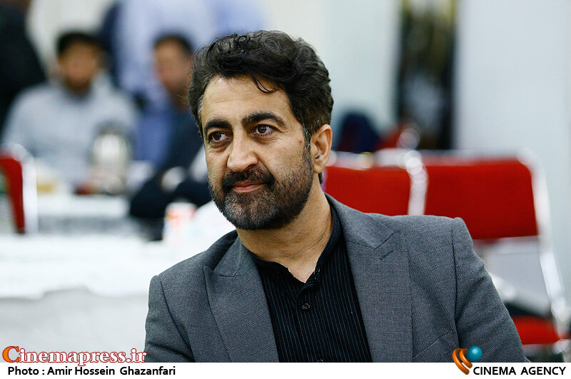 همراه: همواره در حق مفاهیم ارزشمند و استراتژیک در سینمای ایران جفا شده است ابوالفضل همراه در مراسم بزرگداشت سالروز شهادت سیدمرتضی آوینی