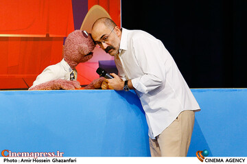 هادی حجازی فر در اختتامیه اولین دوره جشنواره نمایش عروسکی تلویزیونی