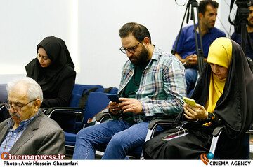 حضور خبرنگاران در نشست خبری ششمین جشنواره بین‌المللی افشای حقوق بشر آمریکایی