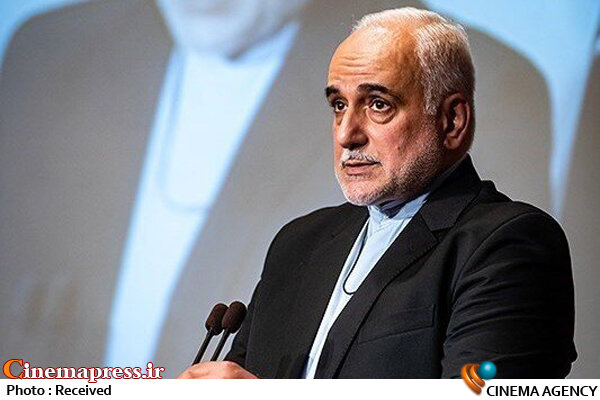 «مجازنمایی سینما» نه خوب است نه بد بلکه مهم است که از آن چه بهرهای میگیریم/ تصویر بر پرده سینما امروز جامعه نیست بلکه تصویر فردای جامعه است مجید شاه حسینی