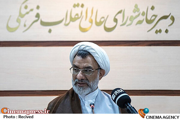 فراجا «طرح نور» را به عنوان مأموریت قانونی اجرا میکند/ «شورای عالی انقلاب فرهنگی» در نظارت و پیگیری مصوباتش جدی است حجت الاسلام والمسلمین عبدالحسین خسروپناه