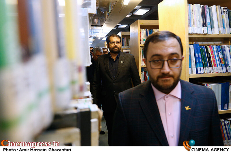نوید میدهم که ظرف چند ماه آینده «کانون علوم و فناوریهای نوین ایران» را همپای «کانون زبان» تأسیس خواهیم کرد دیدار مدیرعامل کانون پرورش فکری کودکان و نوجوانان با معاون وزیر آموزش پاکستان