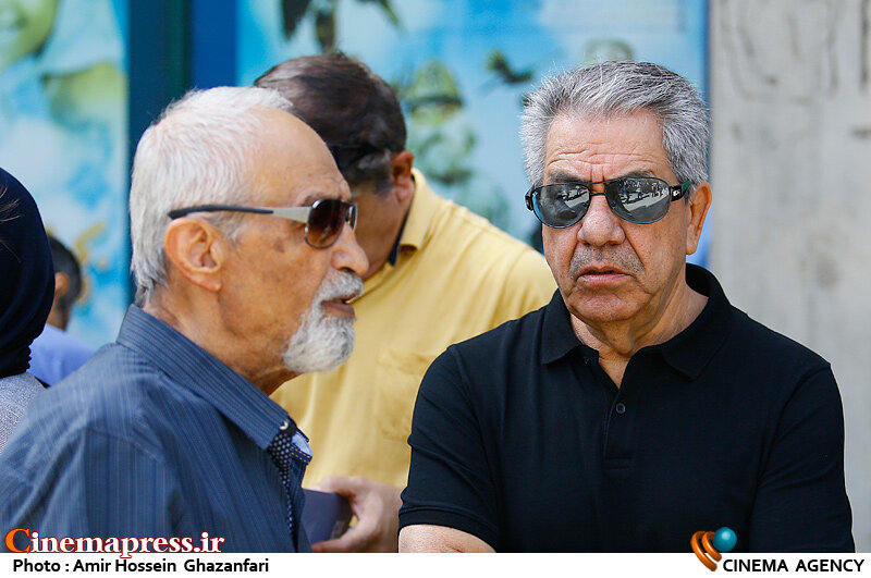 در بسیاری از کشورهای دنیا برای «تهیهکنندگان مستقل» حمایتهای مالی یا یارانههایی در نظر گرفته میشود/ متأسفانه در کشور ما چنین حمایتی به شکل مؤثر وجود ندارد در بسیاری از کشورهای دنیا برای «تهیهکنندگان مستقل» حمایتهای مالی یا یارانههایی در نظر گرفته میشود/ متأسفانه در کشور ما چنین حمایتی به شکل مؤثر وجود ندارد