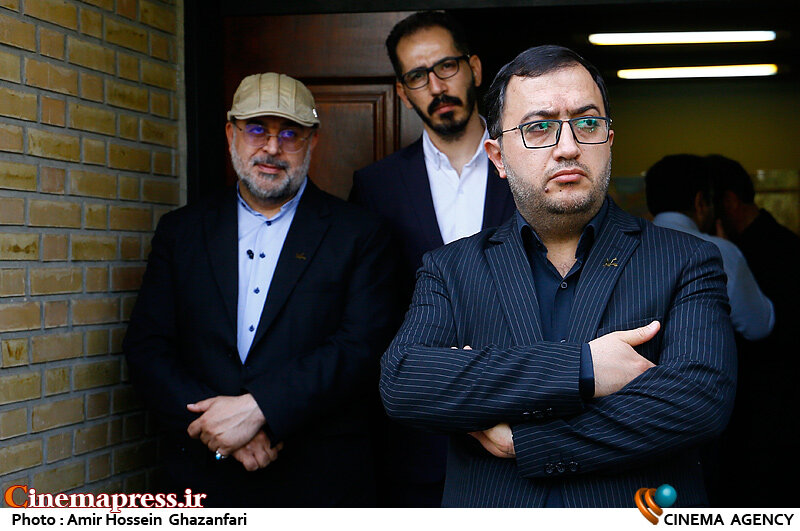 هیچ وقت «دیزنی لند اسلامی» نگفتم و این شیطنت خبرنگار بود/ امسال یا سال آینده کلنگ ساخت «شهر کودک» را میزنیم حامد علامتی در مراسم تشییع پیکر مرحوم احمدرضا احمدی