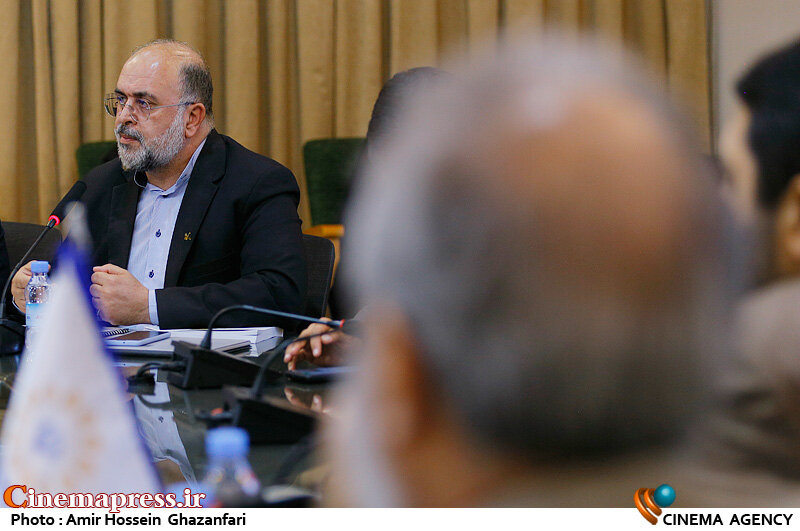 فلاح: شیوهنامه «کانون مدرسه» به آموزش و پرورش ابلاغ شده است فرهاد فلاح در امضای تفاهمنامه همکاری کانون پرورش فکری کودکان و نوجوانان با پژوهشکده شورای نگهبان