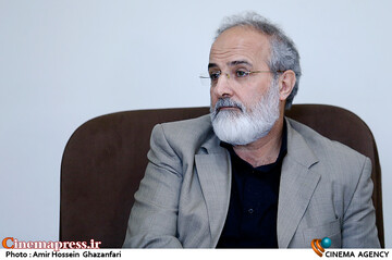 محمدرضا کریمی صارمی در امضاء سند تفاهم همکاری میان بنیاد سینمایی فارابی و کانون پرورش فکری کودکان و نوجوانان