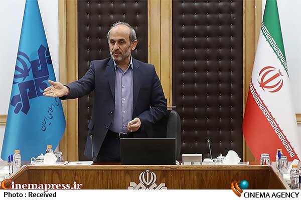 بنایمان بر این است که بعد از پشتسر گذاشتن سهونیم سال از «دوره تحول در رسانه ملی» ۱۴۰۴ سال چشیدن طعم گوارای ثمره این شجره استوار باشد پیمان جبلی؛ صدا و سیما