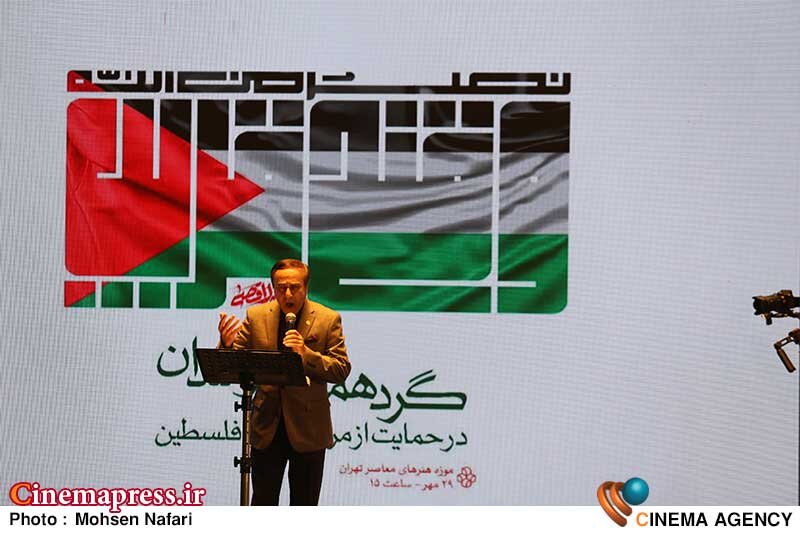 «هنر» و «هنرمند» وظیفه دارد با پرداختن به شخصیت بارز و تاثیرگذار «سیدحسن نصرالله» دِین خود را به «سید مقاومت» ادا کند «هنر» و «هنرمند» وظیفه دارد با پرداختن به شخصیت بارز و تاثیرگذار «سیدحسن نصرالله» دِین خود را به «سید مقاومت» ادا کند