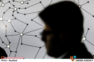 نفوذ فرهنگی؛ فضای مجازی؛ سبک زندگی
